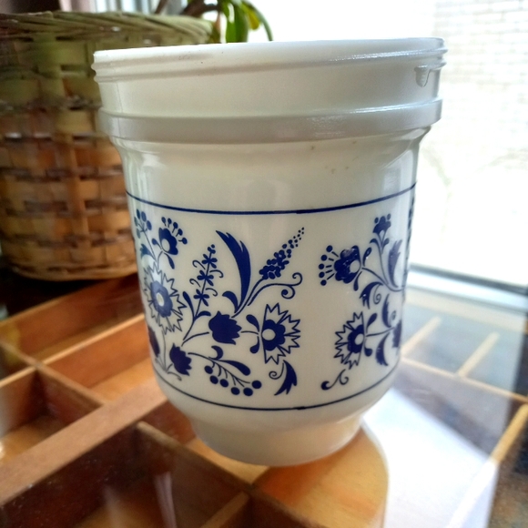 Vintage Other - Vintage kitsch Milk Glass Blue Botanical floral pattern Mustard jar